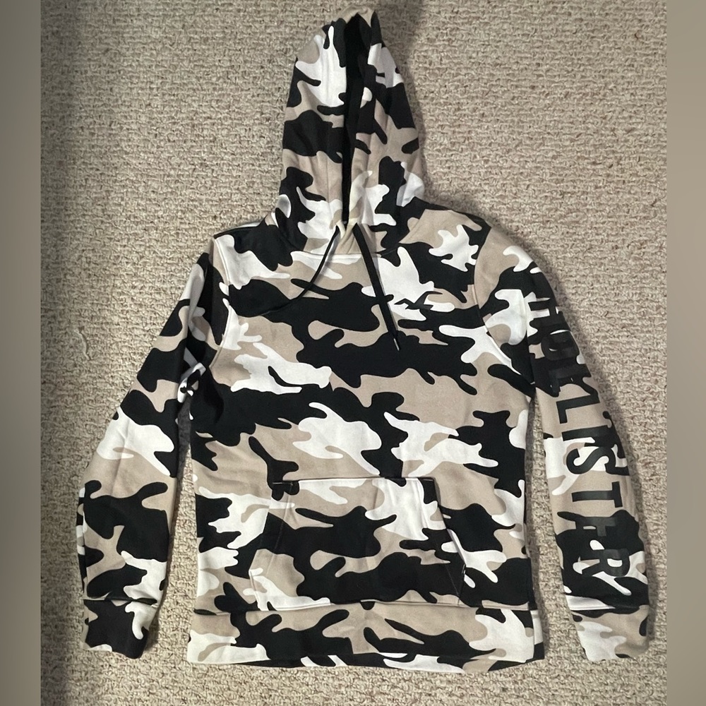 Black and Cream Hollistor Camouflage Hoodie. Size M